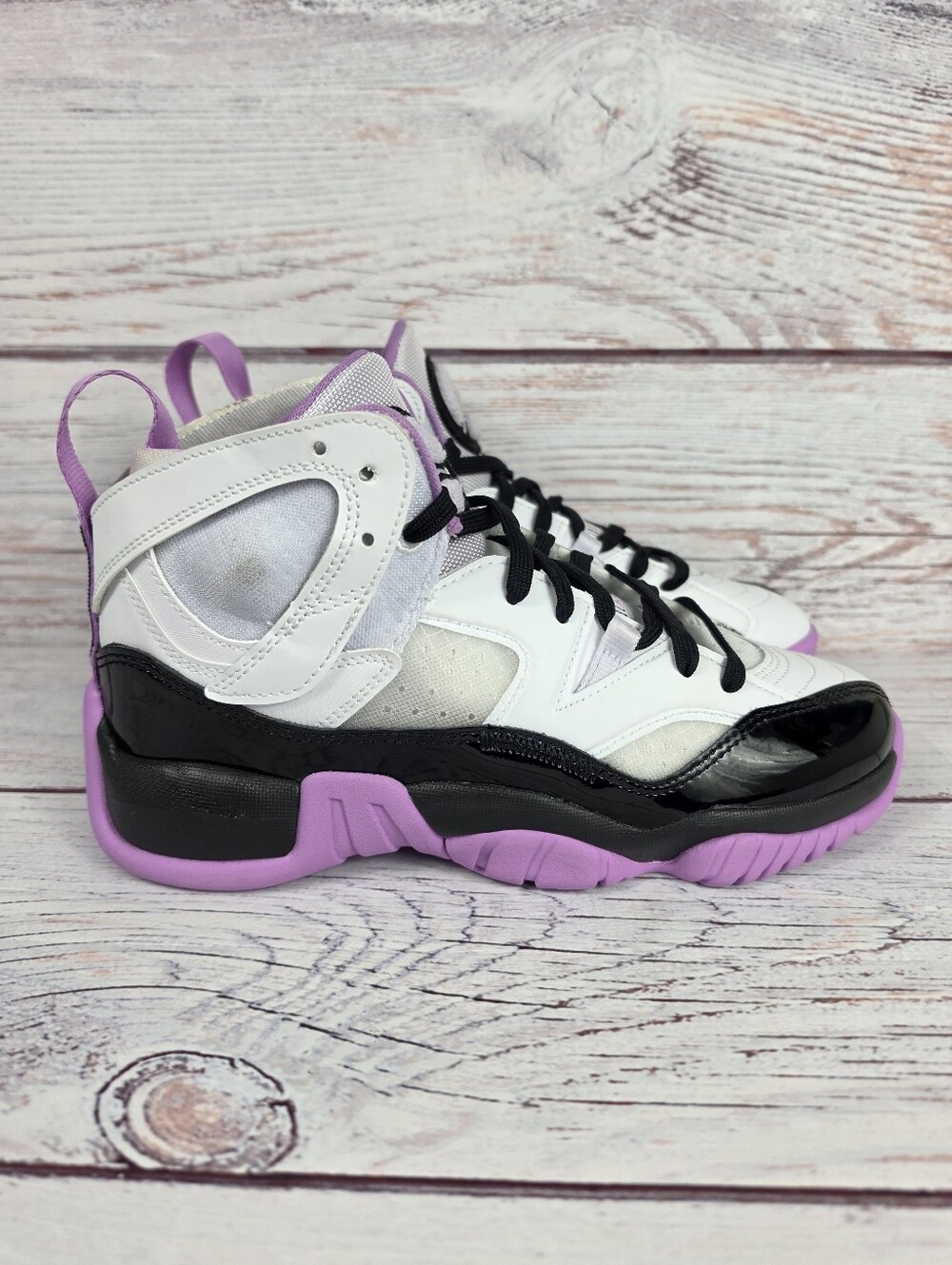 Nike Air Jordan Jumpman Two Trey Grape Size 6.5Y Basketball Shoes DQ8431-105